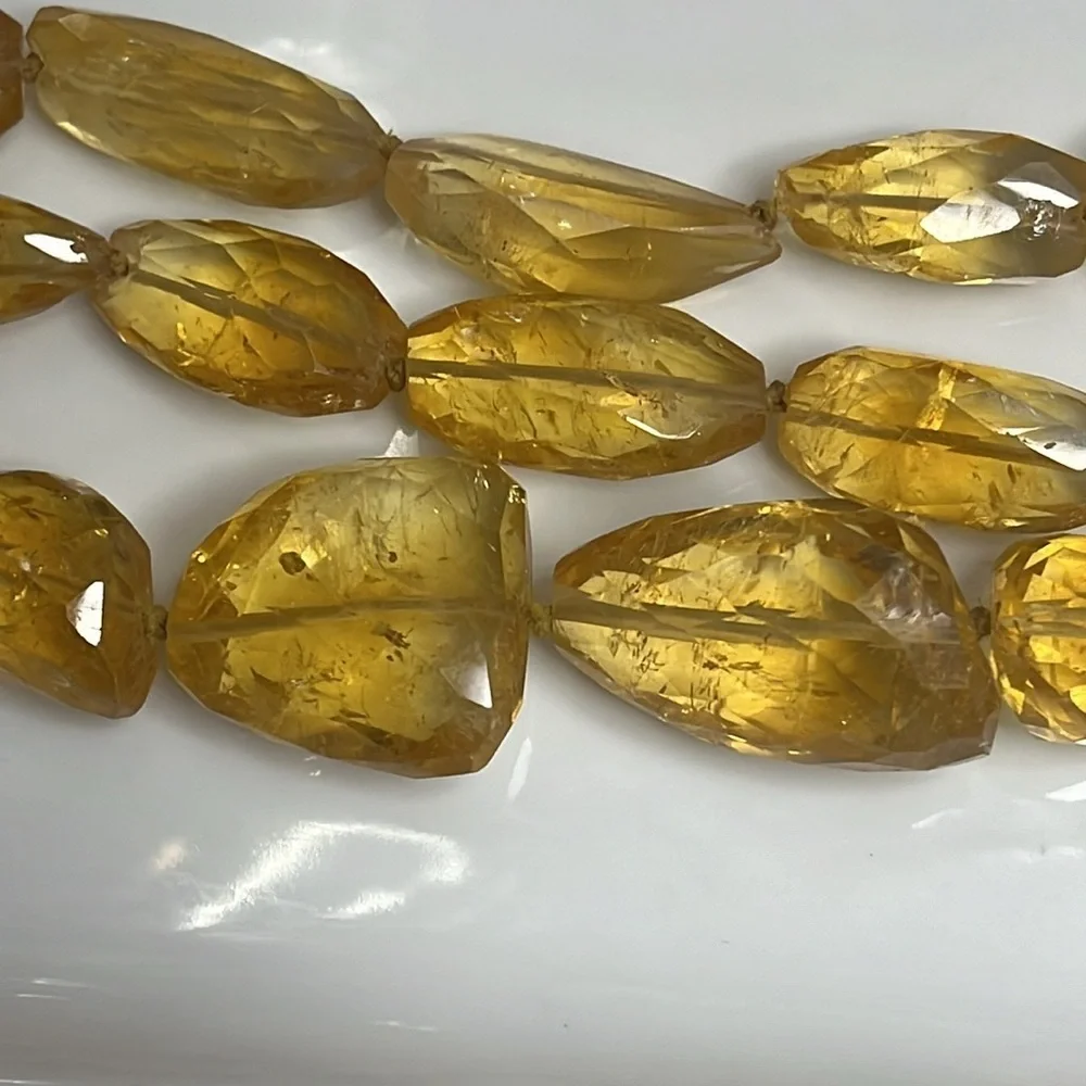 REBECCA COLLINS VINTAGE 3STRAND AMBER NECKLACE